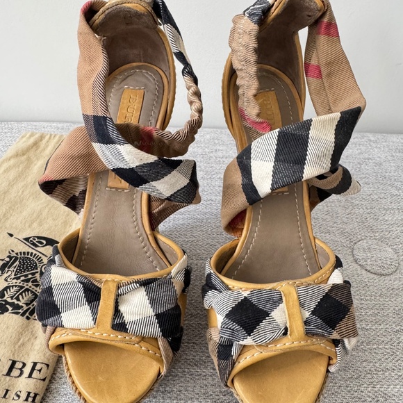BURBERRY Nova Check Crisscross Straps Espadrille Wedges Women's 37 US 7 - Picture 3 of 7